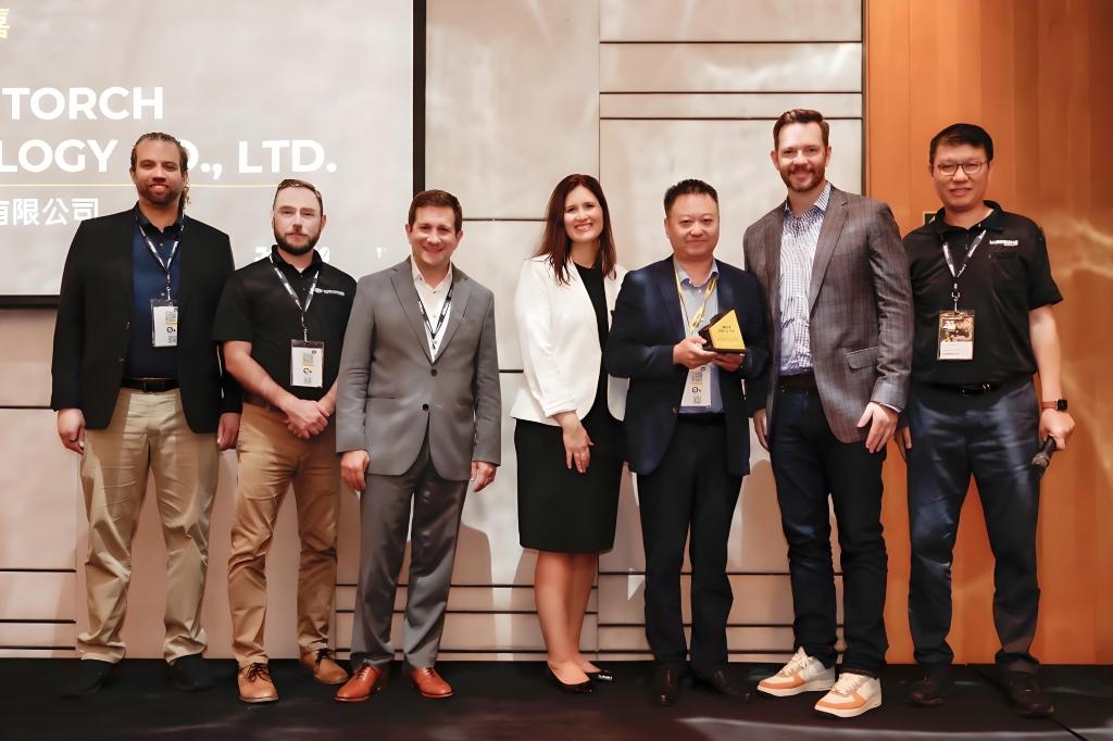 乐宝体育新火炬荣获Advance Auto Parts 2024年度“最佳质量奖”